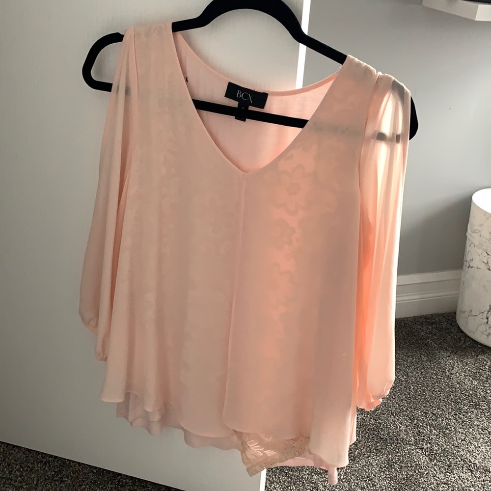 Beautiful light pink shirt!